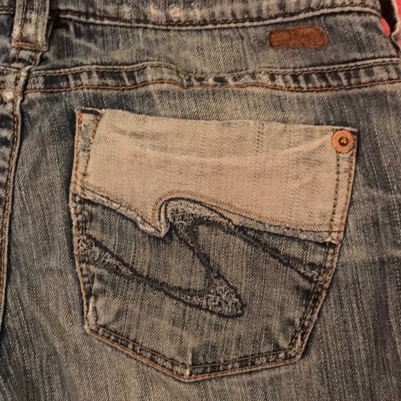 Silver Jeans - Picture 2 of 5